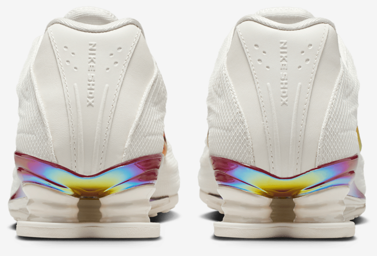 Nike Shox Z SE Image 3 of 8. Tap to open photo gallery.