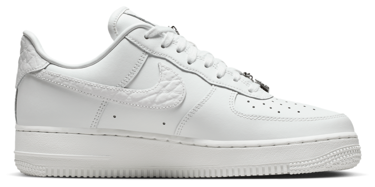 Nike Air Force 1 '07 Image 1 of 5. Tap to open photo gallery.