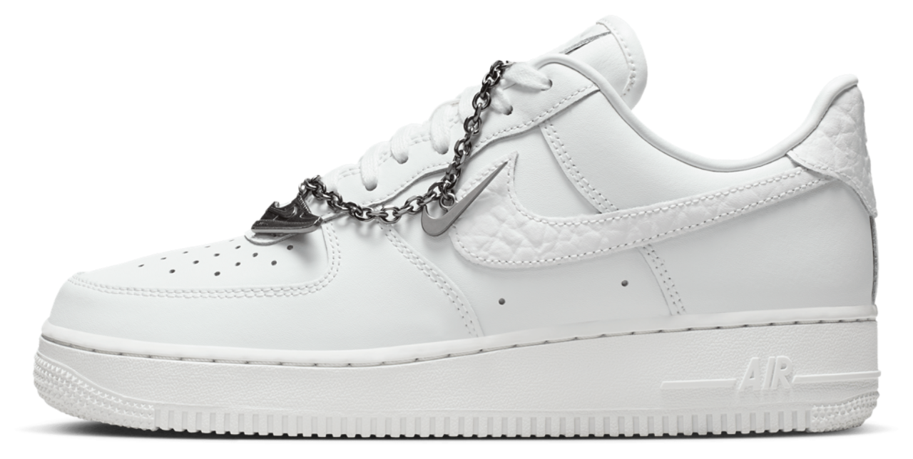 Nike Air Force 1 '07 Image 2 of 5. Tap to open photo gallery.