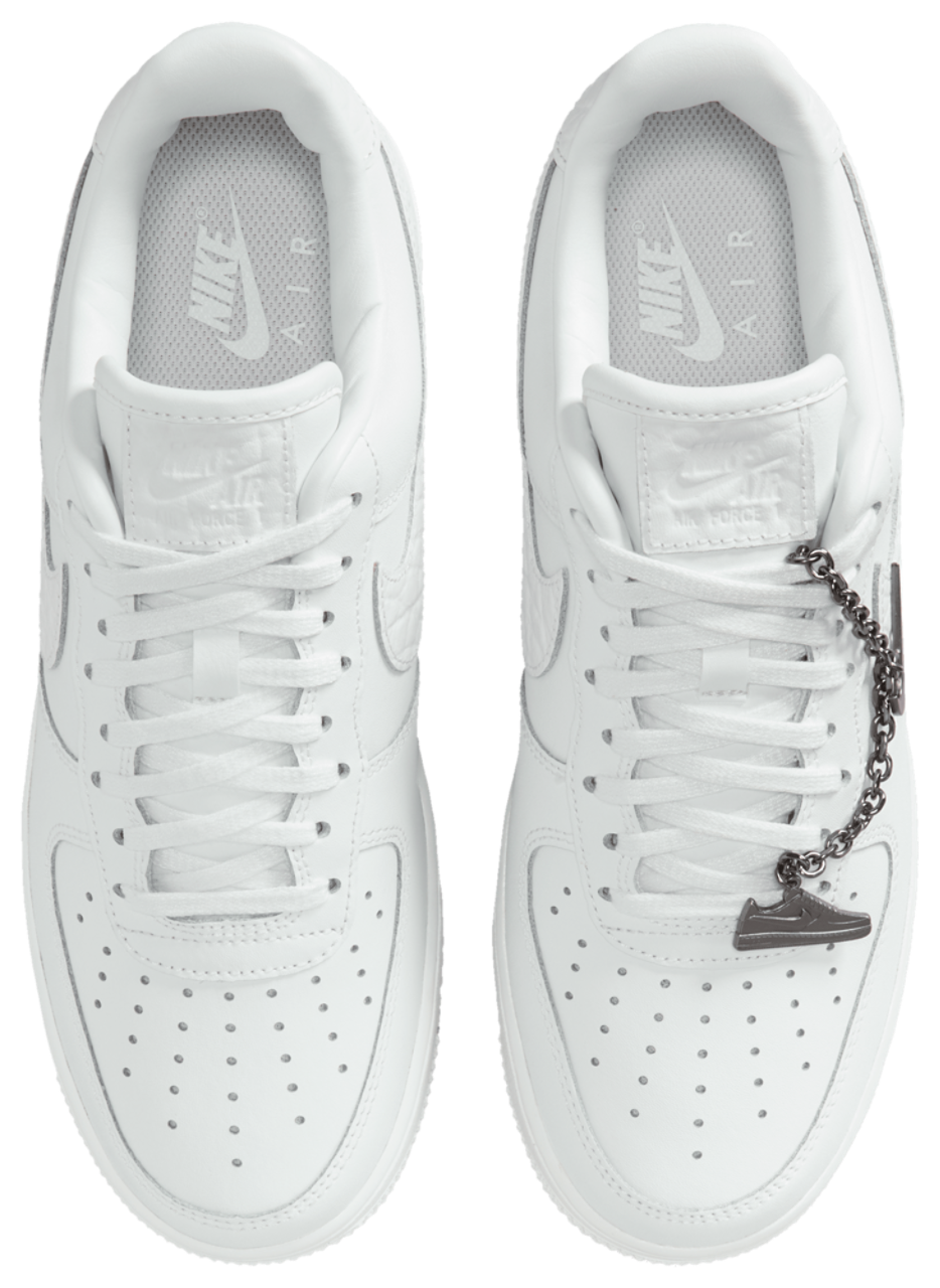 Nike Air Force 1 '07 Image 4 of 5. Tap to open photo gallery.