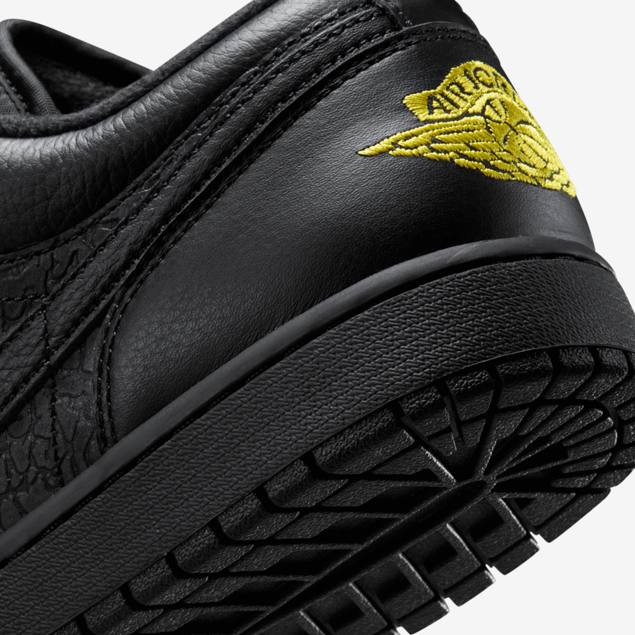 Jordan Air Jordan 1 Low SE Image 8 of 8. Tap to open photo gallery.