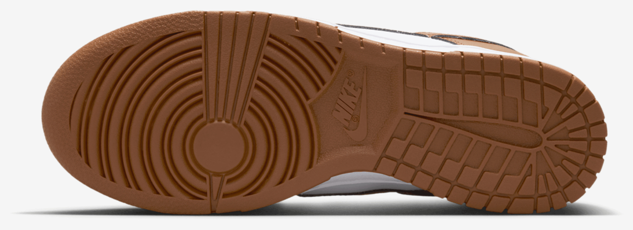 Nike Dunk Low Ess Image 5 of 5. Tap to open photo gallery.