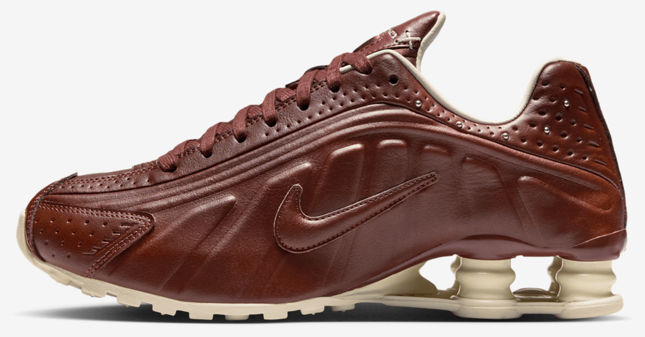 Nike Shox R4 Image 2 of 5. Tap to open photo gallery.