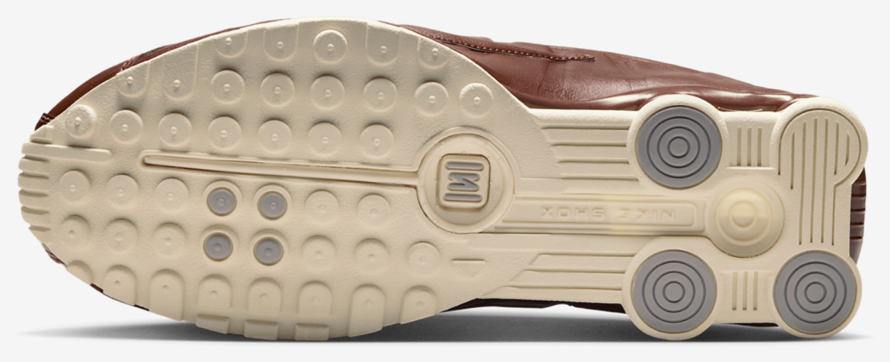 Nike Shox R4 Image 5 of 5. Tap to open photo gallery.