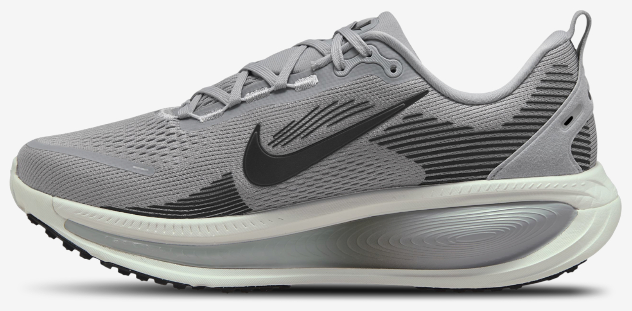 Nike Vomero 18 Image 2 of 4. Tap to open photo gallery.