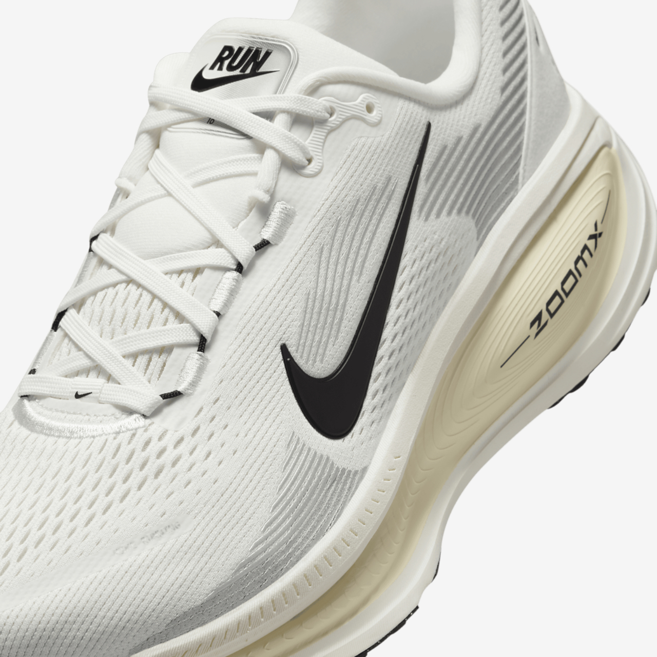 Nike Vomero 18 Image 7 of 8. Tap to open photo gallery.