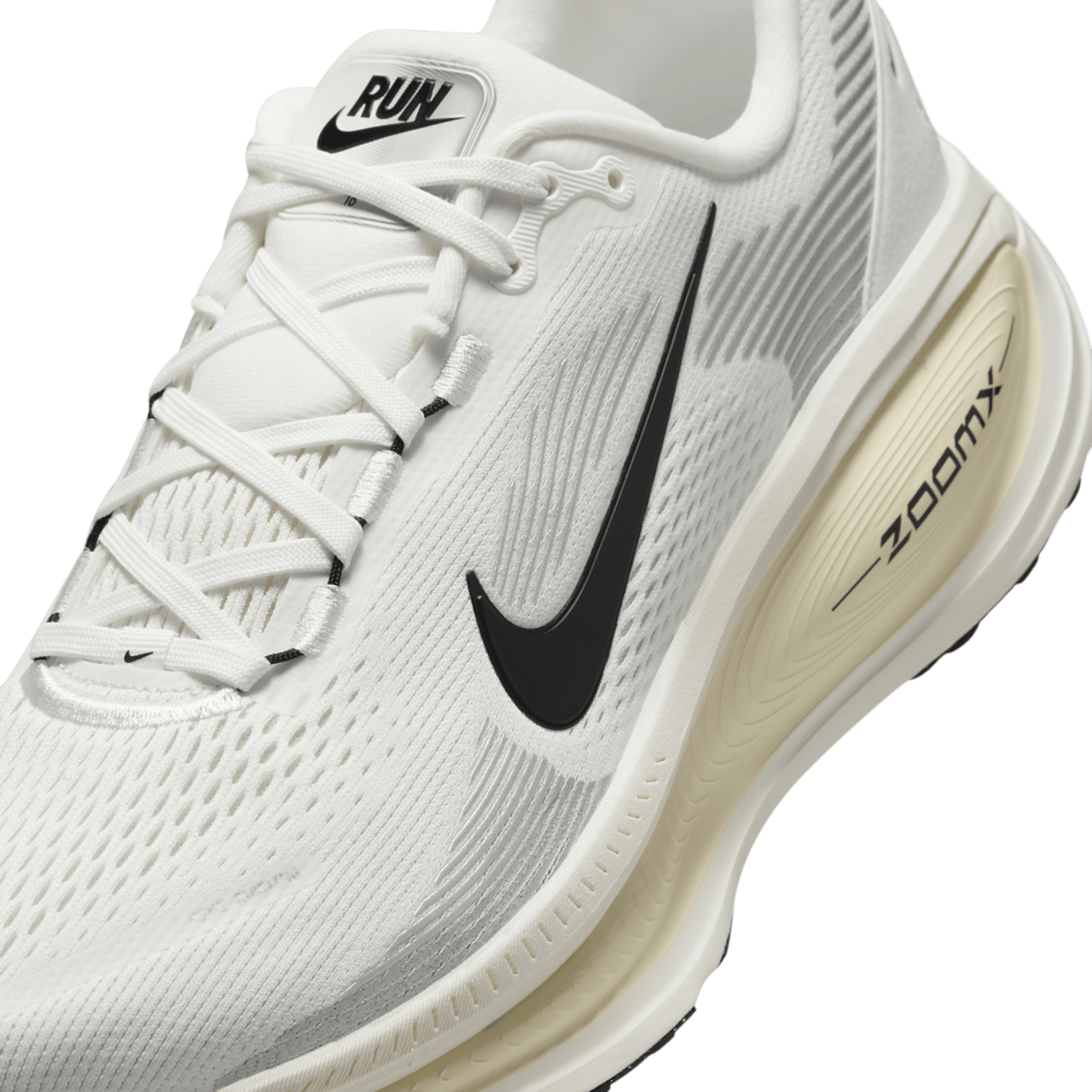 Nike Vomero 18 Image 7 of 8. Tap to open photo gallery.