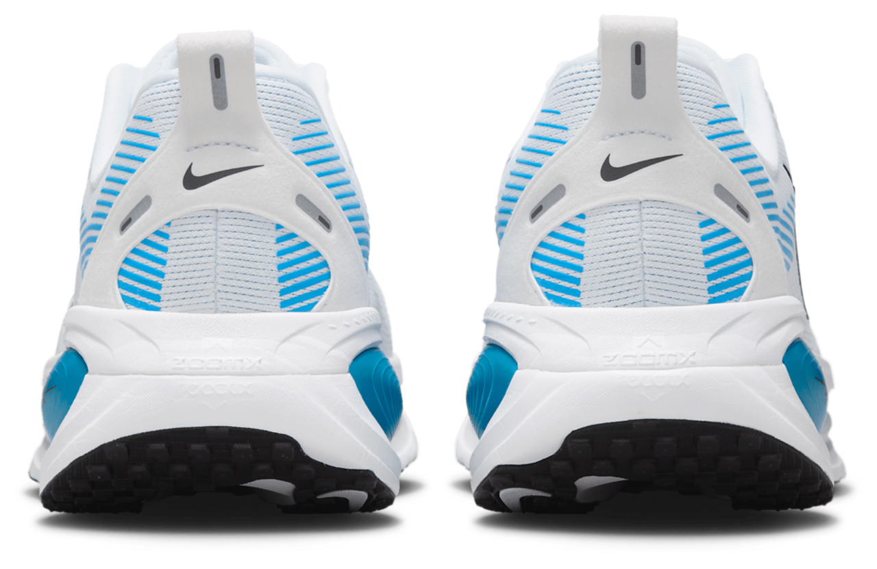 Nike Vomero 18 Image 3 of 5. Tap to open photo gallery.