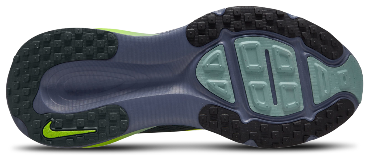 Nike Vomero 18 Image 4 of 4. Tap to open photo gallery.