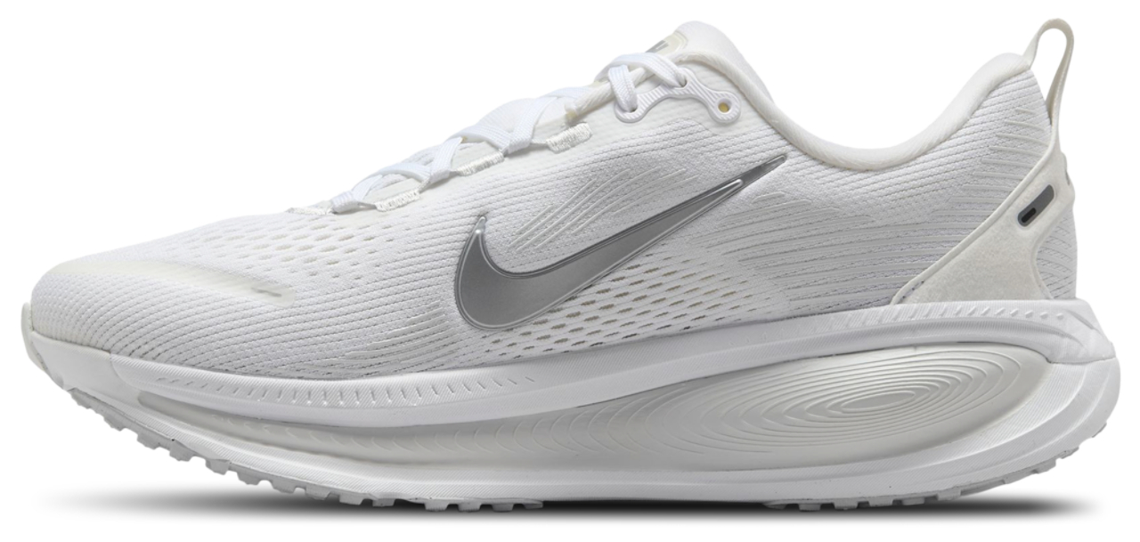 Nike Vomero 18 Image 2 of 5. Tap to open photo gallery.