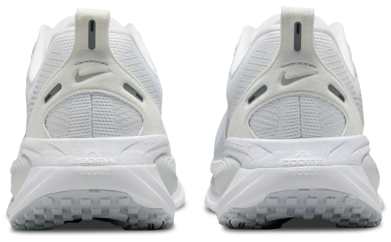 Nike Vomero 18 Image 3 of 5. Tap to open photo gallery.