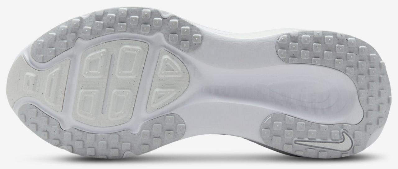 Nike Vomero 18 Image 5 of 5. Tap to open photo gallery.