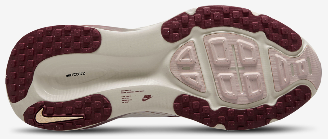 Nike Vomero 18 Image 4 of 4. Tap to open photo gallery.