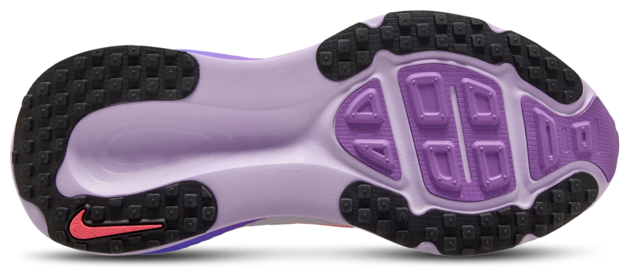 Nike Vomero 18 Image 4 of 4. Tap to open photo gallery.