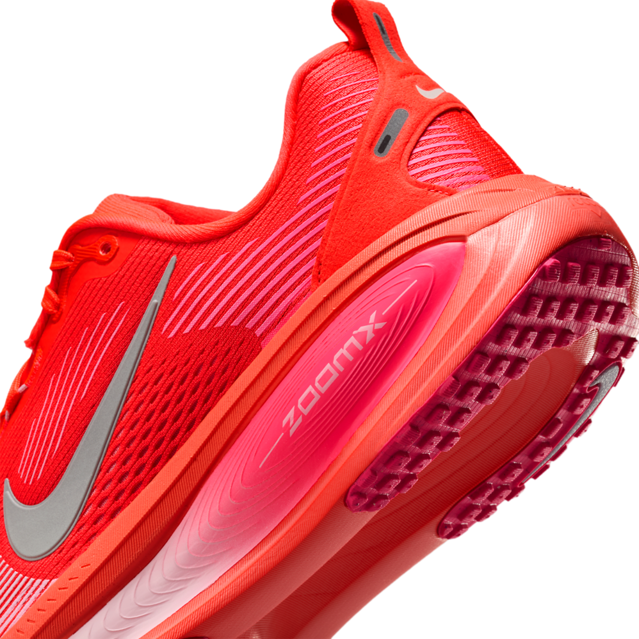 Nike Vomero 18 Image 8 of 8. Tap to open photo gallery.