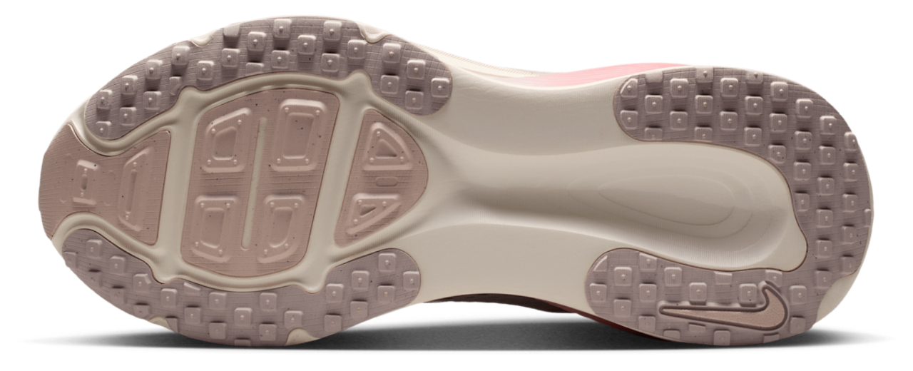 Nike Vomero 18 Image 5 of 5. Tap to open photo gallery.