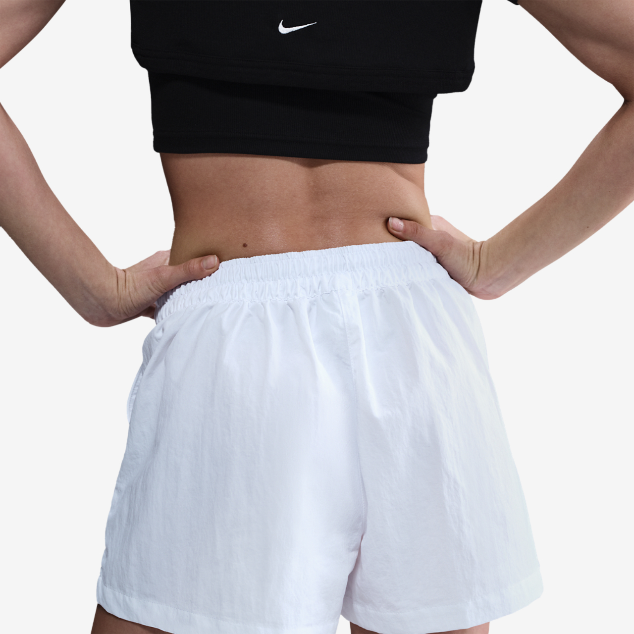 Nike NSW Essential Woven 3" Skort Image 2 of 4. Tap to open photo gallery.