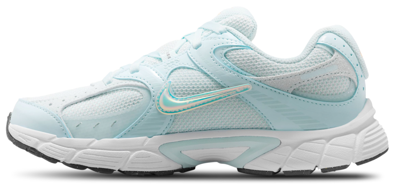 Nike V5 Runner Image 2 of 5. Tap to open photo gallery.
