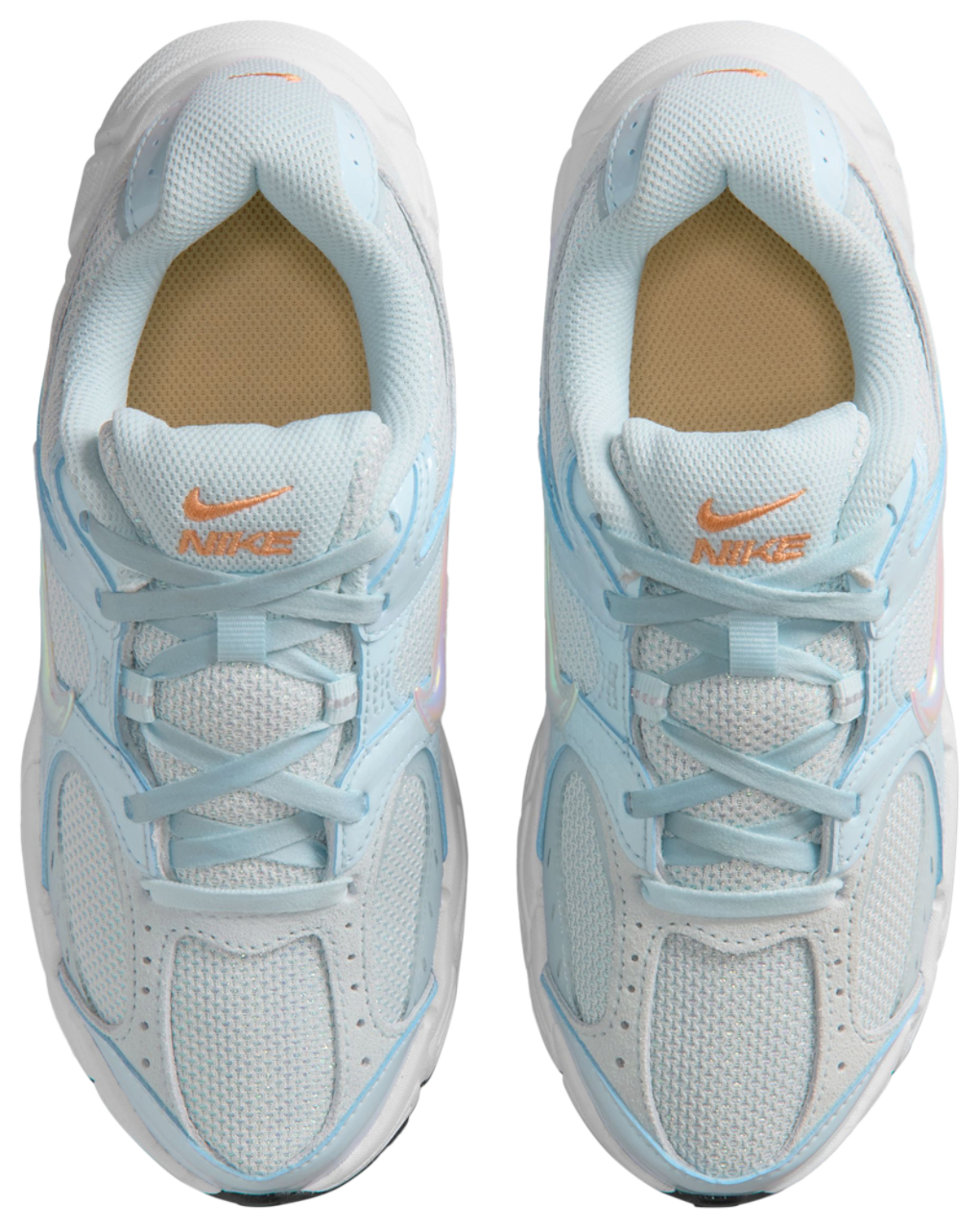 Nike V5 Runner Image 4 of 5. Tap to open photo gallery.