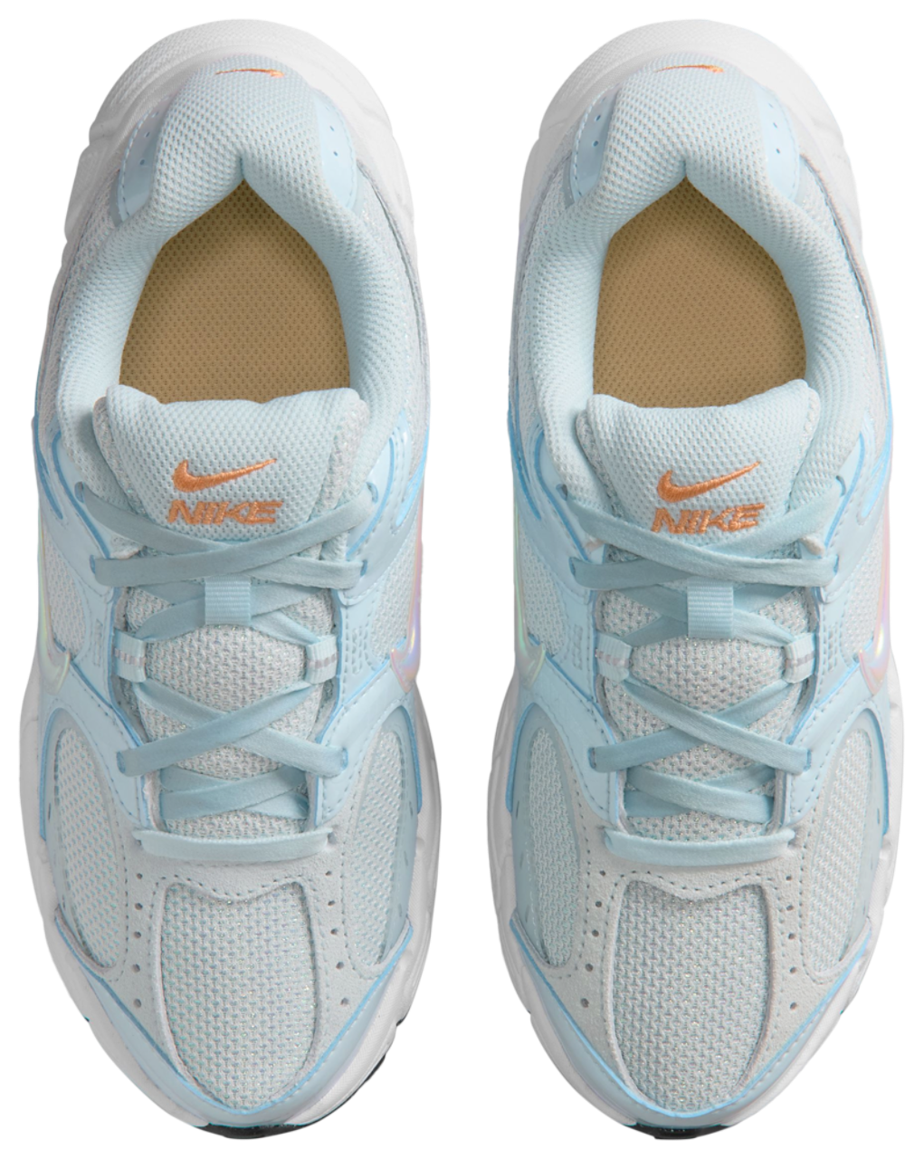Nike V5 Runner Image 4 of 5. Tap to open photo gallery.