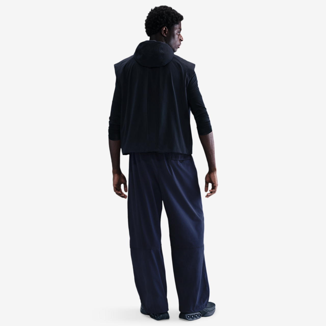 Nike Tech Woven Pants OS Image 5 of 5. Tap to open photo gallery.