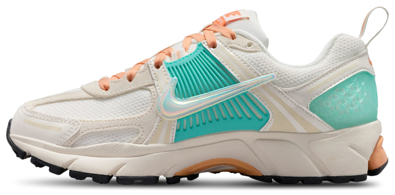 Nike Vomero 5 Image 2 of 6. Tap to open photo gallery.