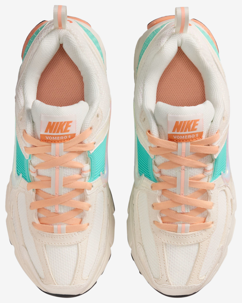 Nike Vomero 5 Image 4 of 6. Tap to open photo gallery.
