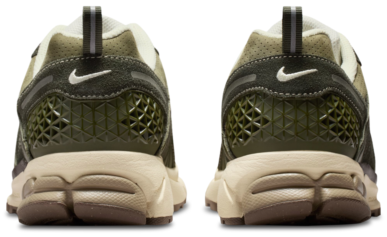 Nike Zoom Vomero 5 Premium Image 3 of 6. Tap to open photo gallery.