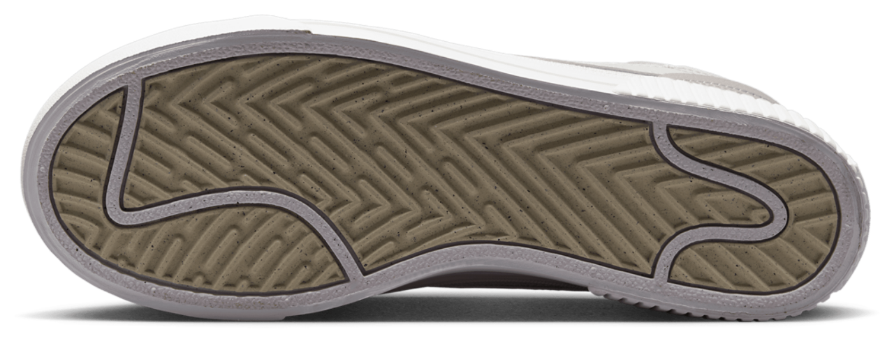 Nike Court Legacy Lift Image 5 of 8. Tap to open photo gallery.