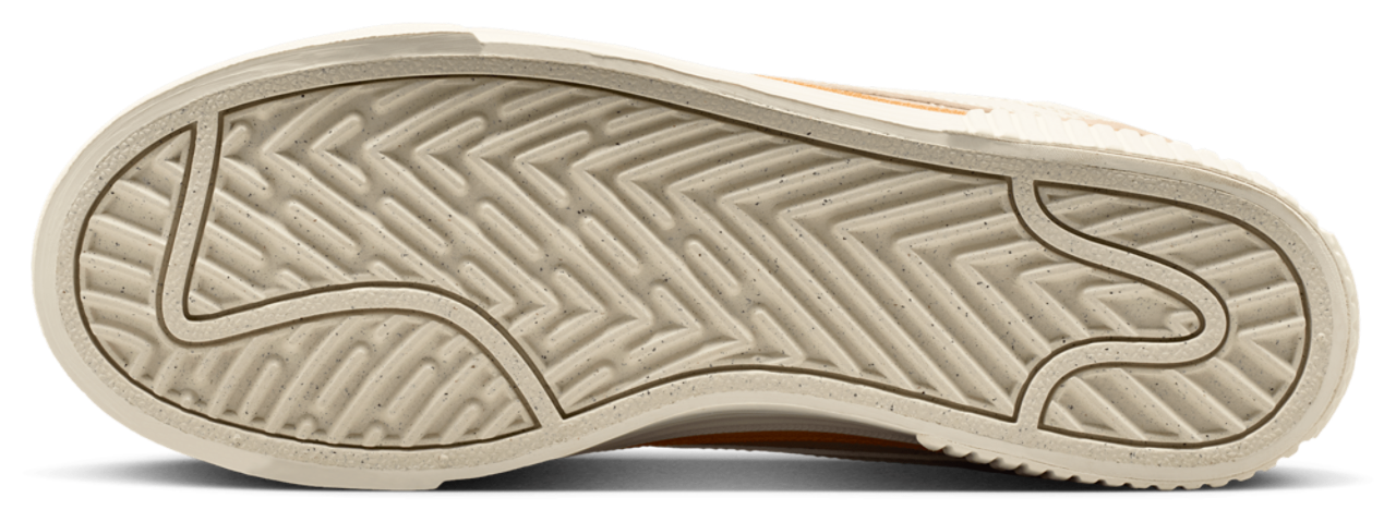 Nike Court Legacy Lift Image 5 of 8. Tap to open photo gallery.