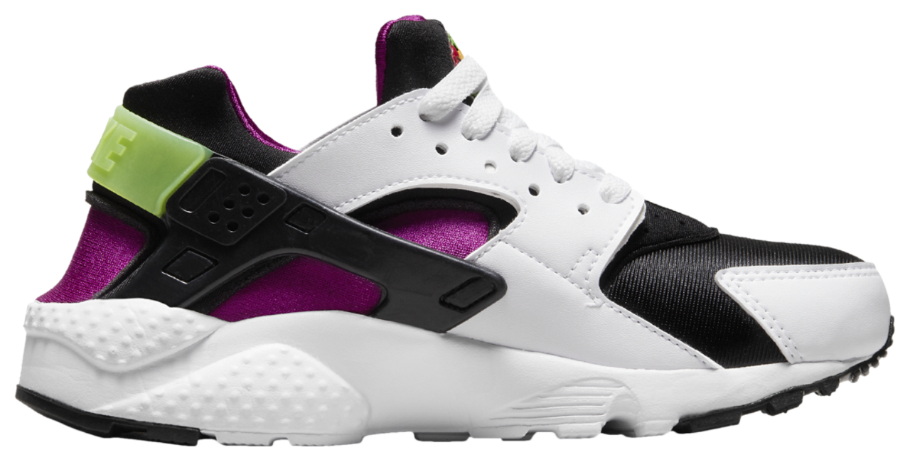 Nike Huarache Run Image 4 of 7. Tap to open photo gallery.