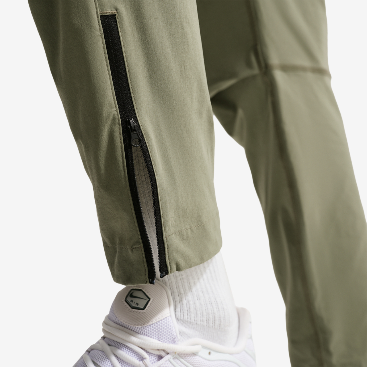 Nike Tech Woven Pants OH Image 5 of 8. Tap to open photo gallery.