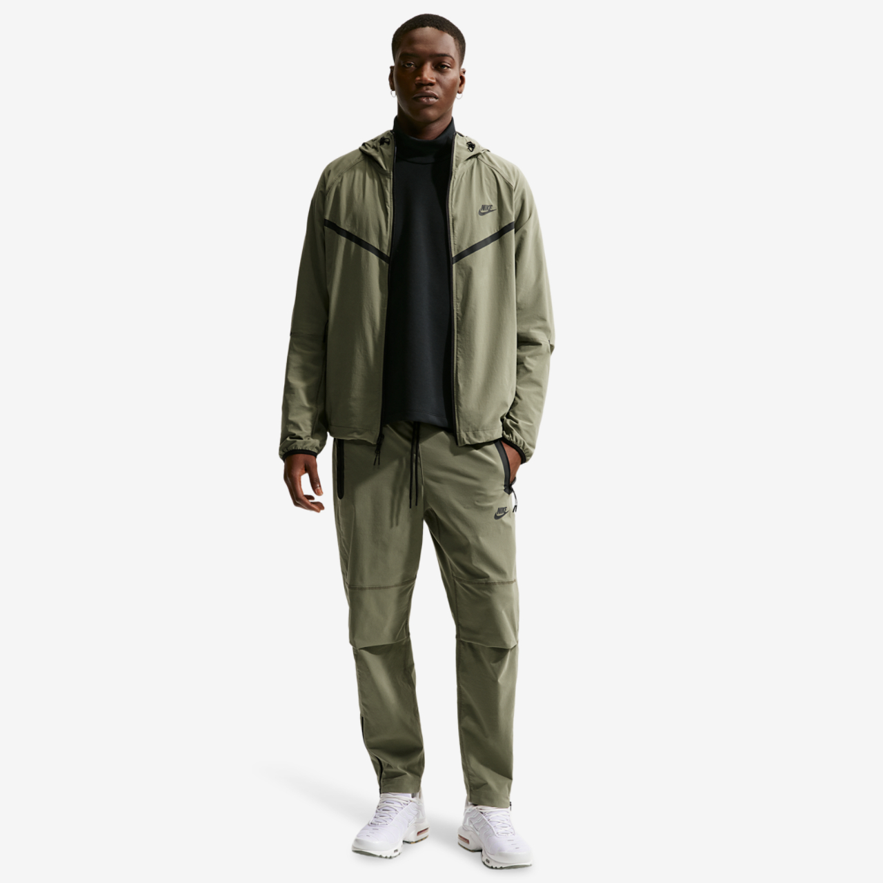 Nike Tech Woven Pants OH Image 7 of 8. Tap to open photo gallery.