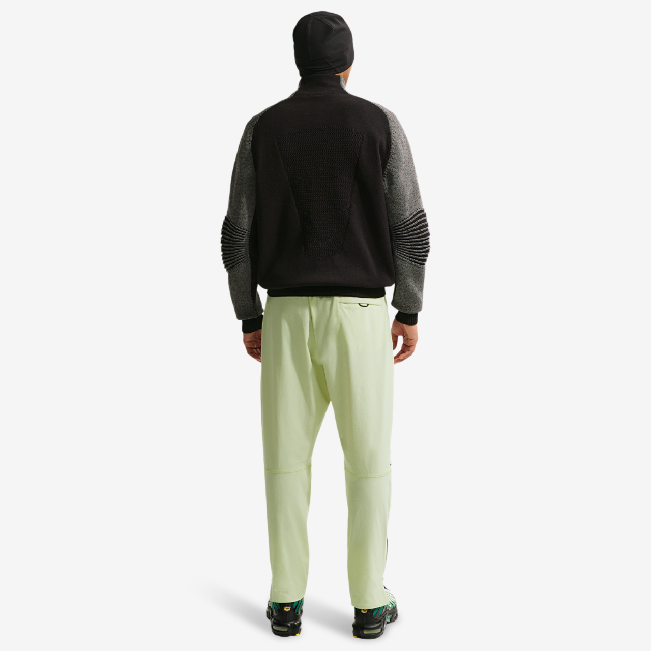 Nike Tech Woven Pants OH Image 4 of 4. Tap to open photo gallery.