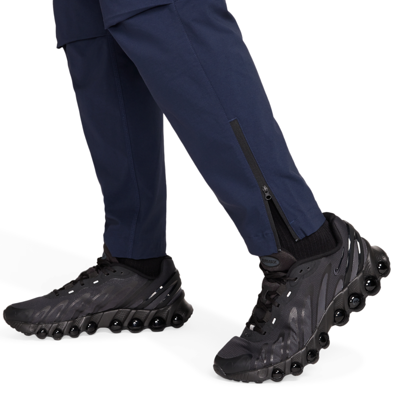 Nike Tech Woven Pants OH Image 7 of 7. Tap to open photo gallery.