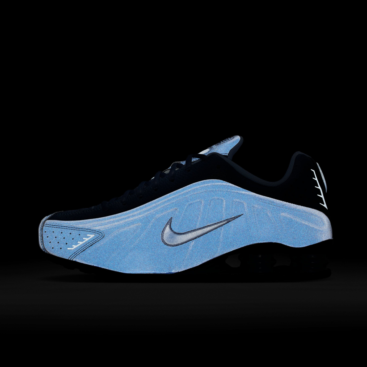 Nike Shox R4 Na9 Image 6 of 6. Tap to open photo gallery.