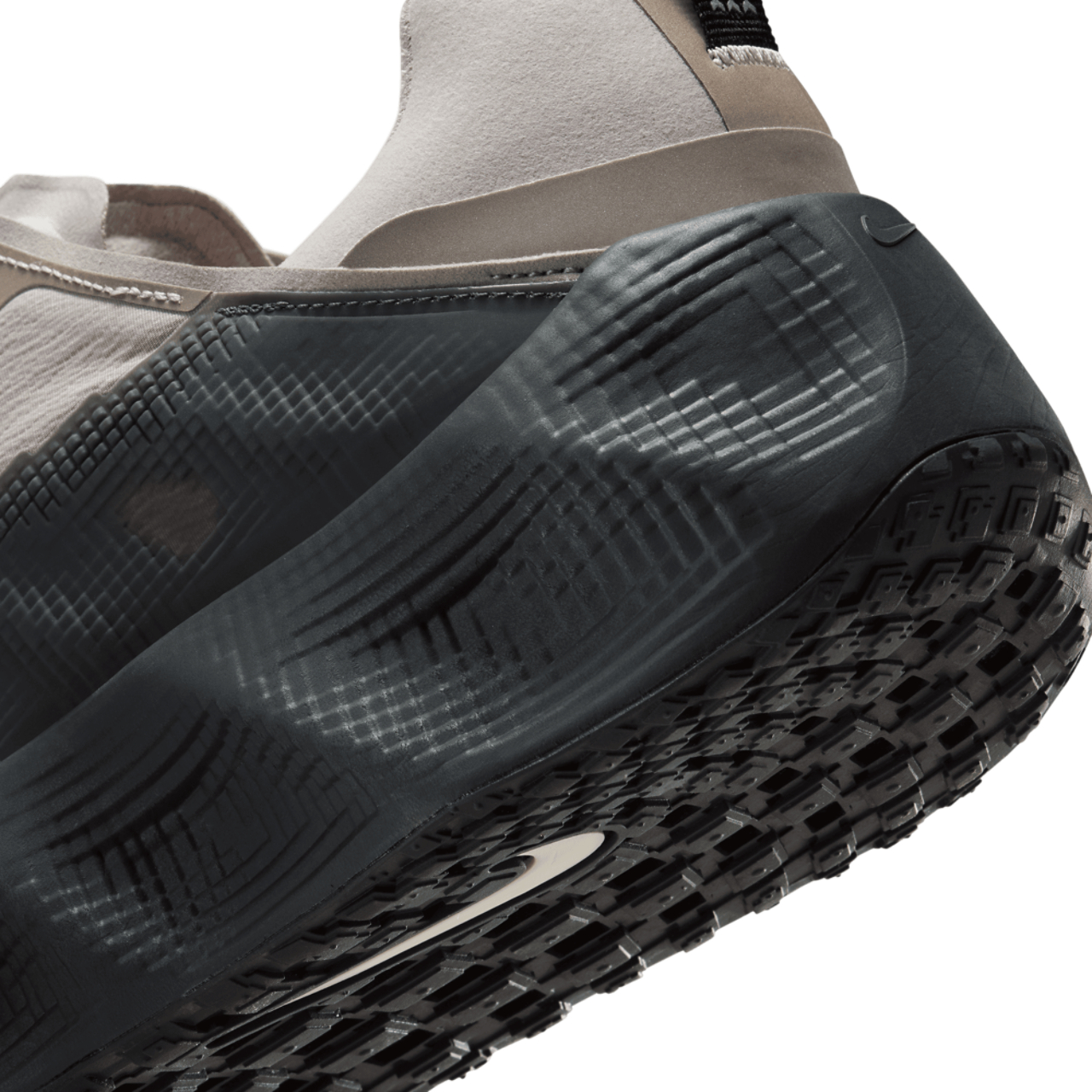 Nike Ava Rover Reflectivity Image 8 of 8. Tap to open photo gallery.