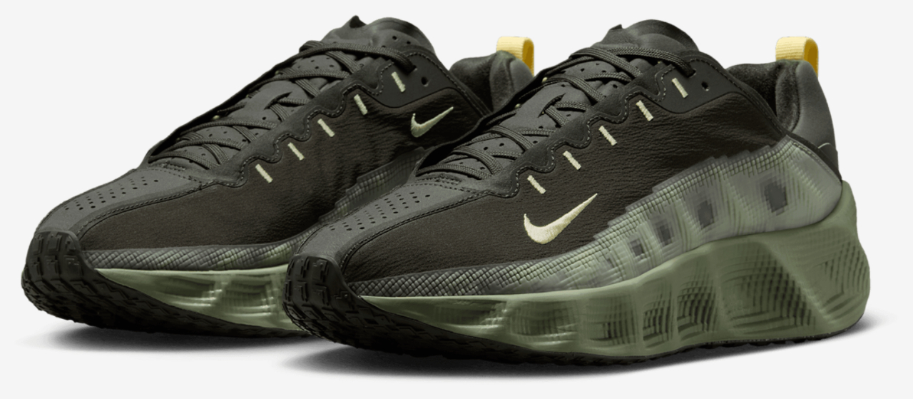 Nike Ava Rover Reflectivity Image 6 of 8. Tap to open photo gallery.