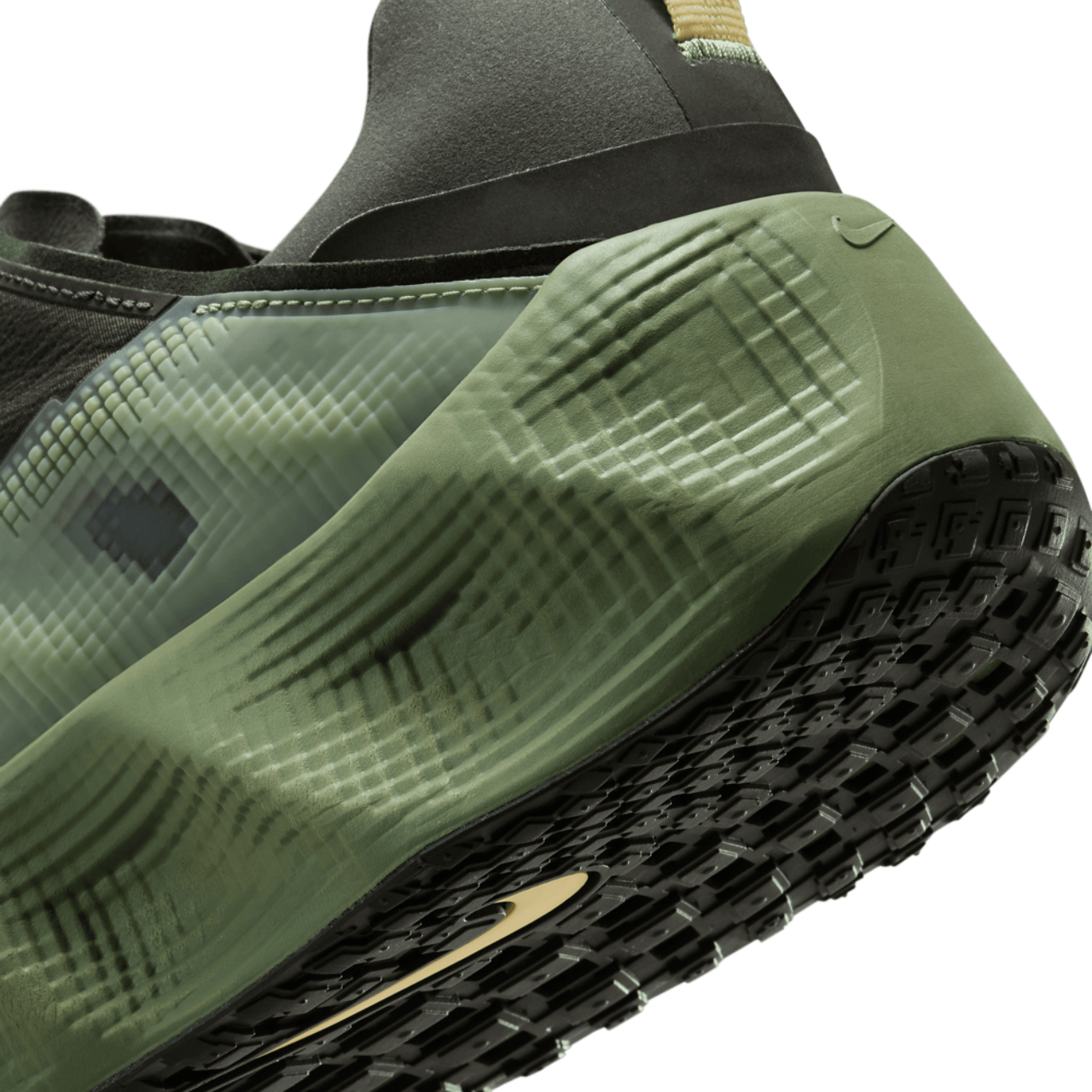 Nike Ava Rover Reflectivity Image 8 of 8. Tap to open photo gallery.