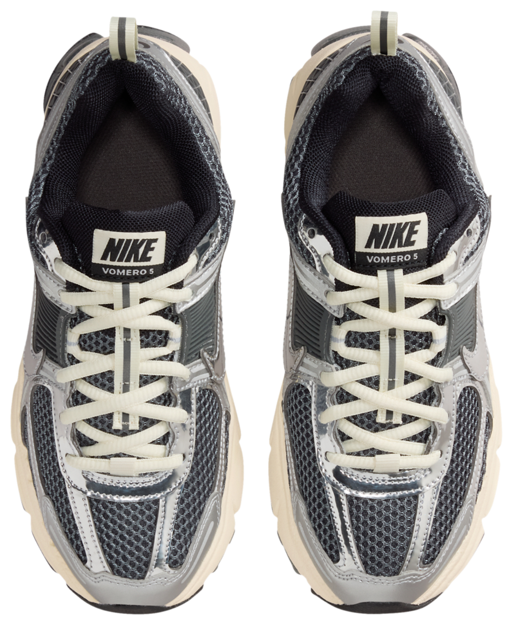 Nike Vomero 5 Image 4 of 8. Tap to open photo gallery.