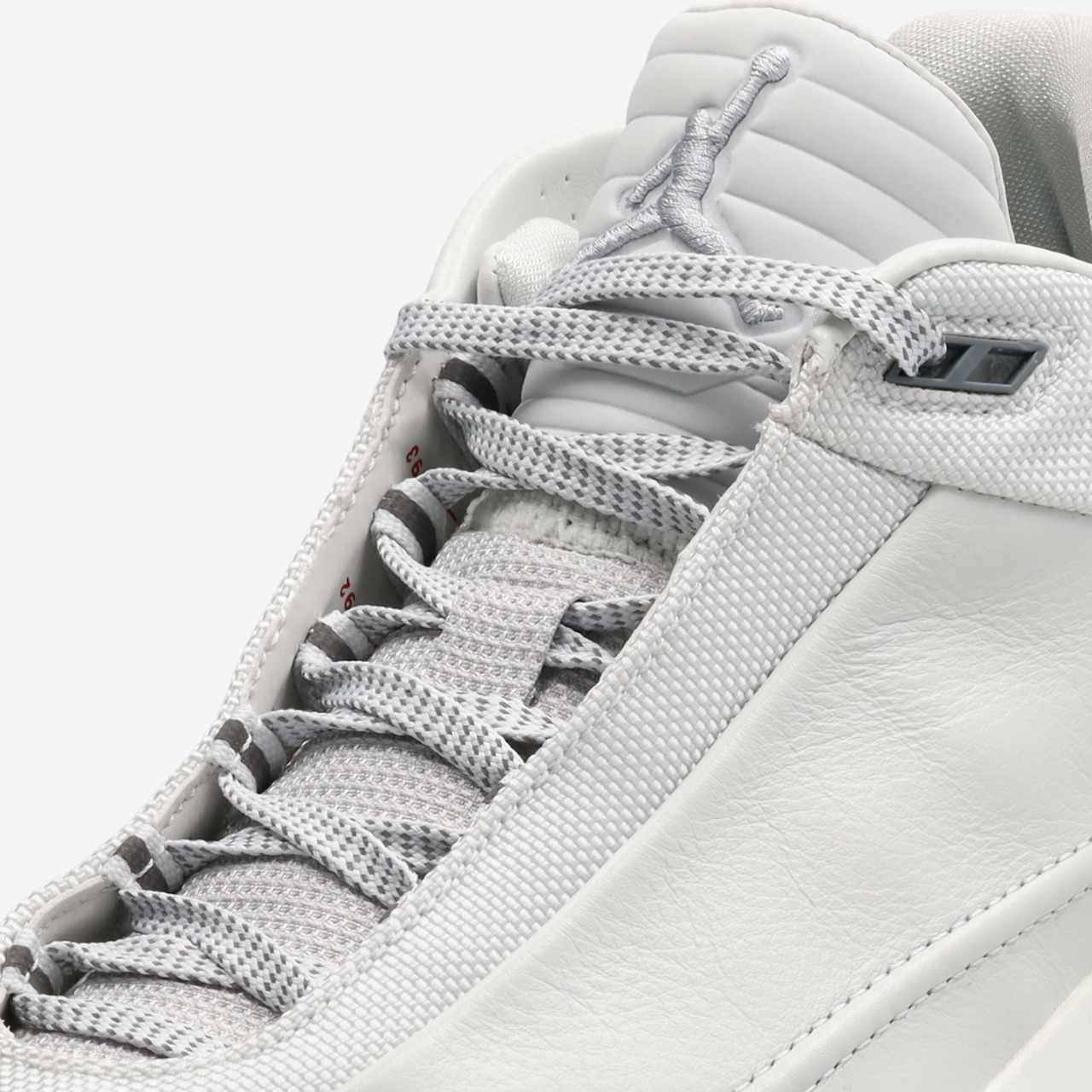 Jordan Air Jordan 40 Image 7 of 8. Tap to open photo gallery.