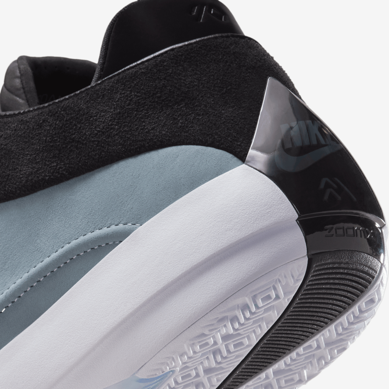 Jordan Air Jordan 40 Image 8 of 9. Tap to open photo gallery.