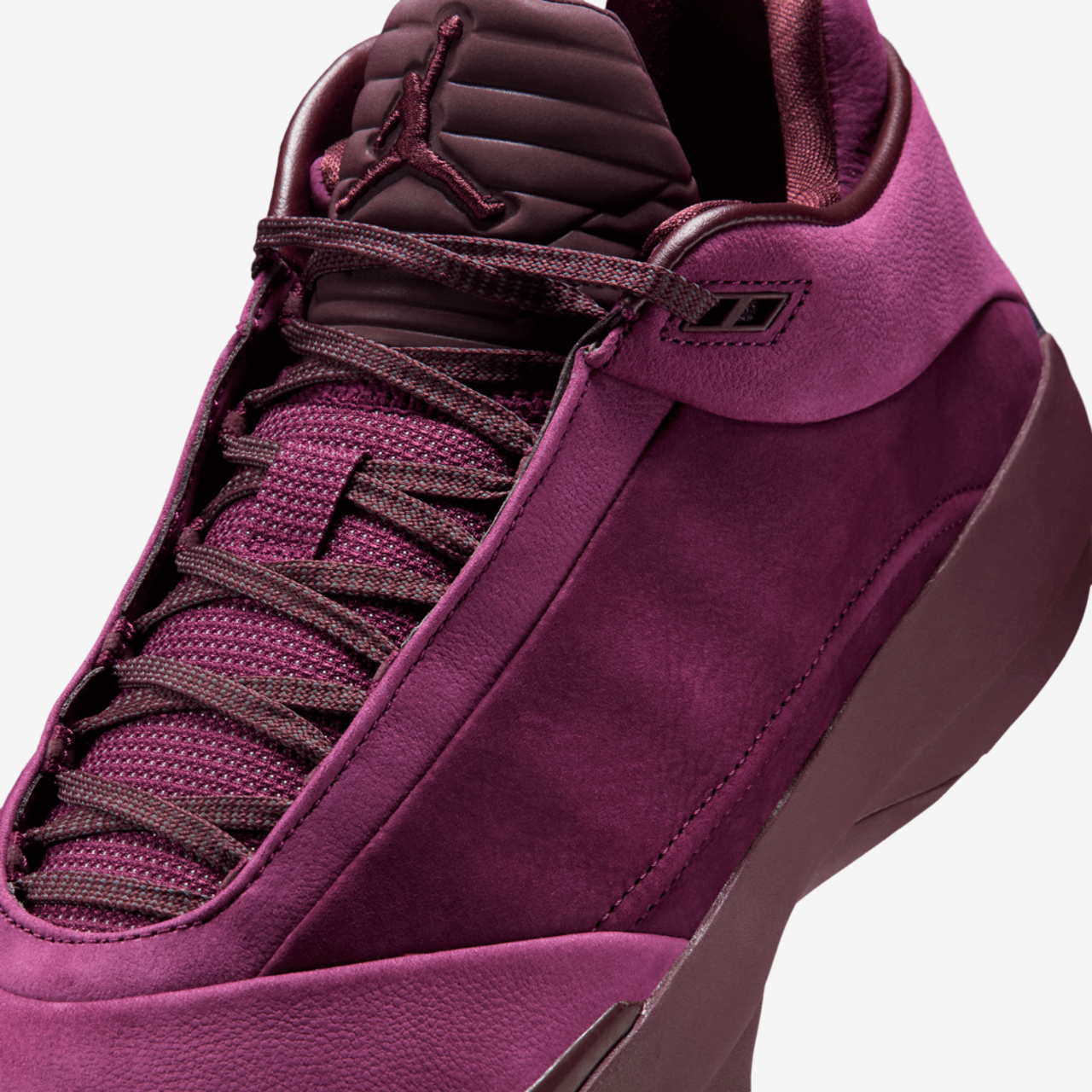 Jordan Air Jordan 40 Image 7 of 8. Tap to open photo gallery.