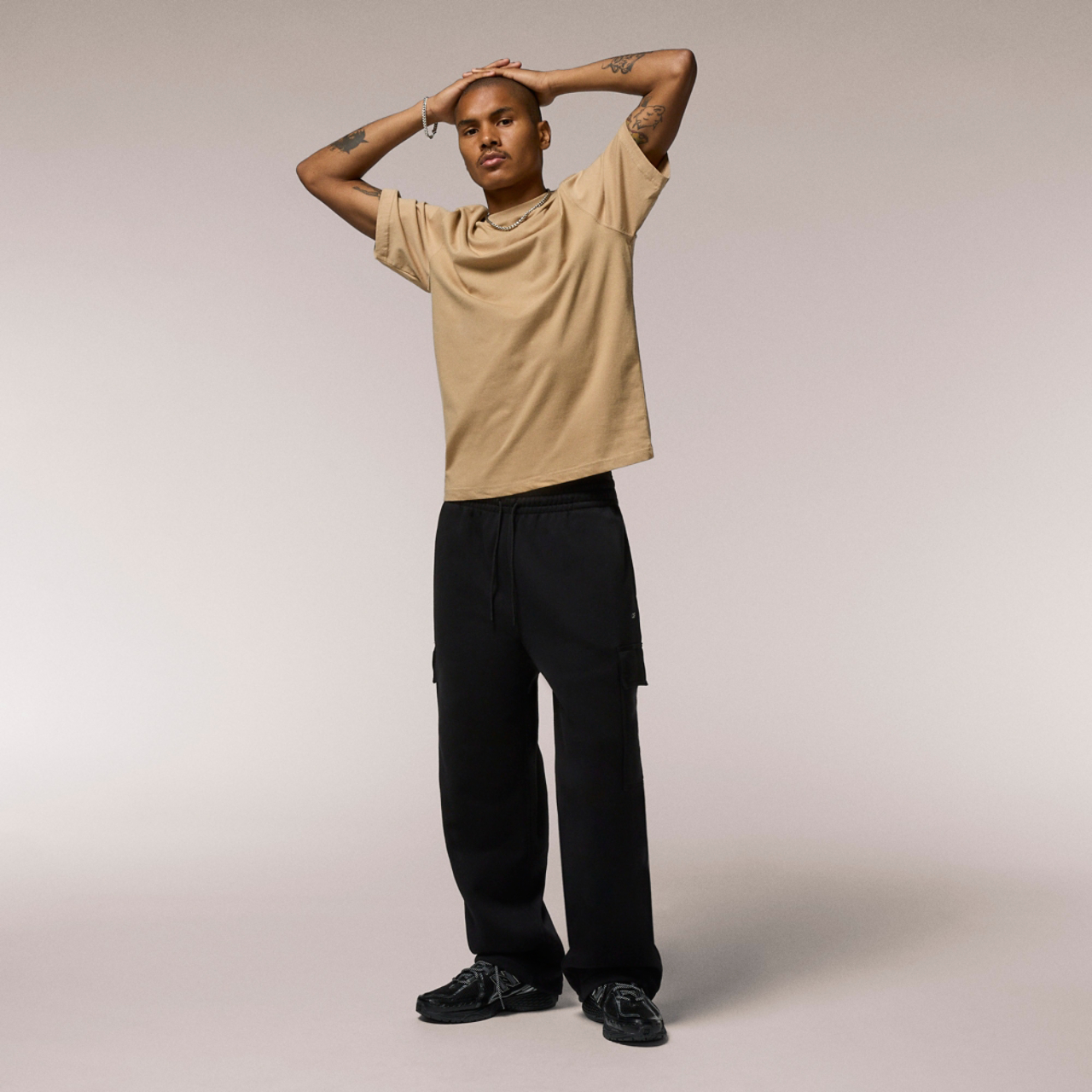 LCKR Trinity Baggy Cargo Fleece Sweatpants Image 6 of 6. Tap to open photo gallery.