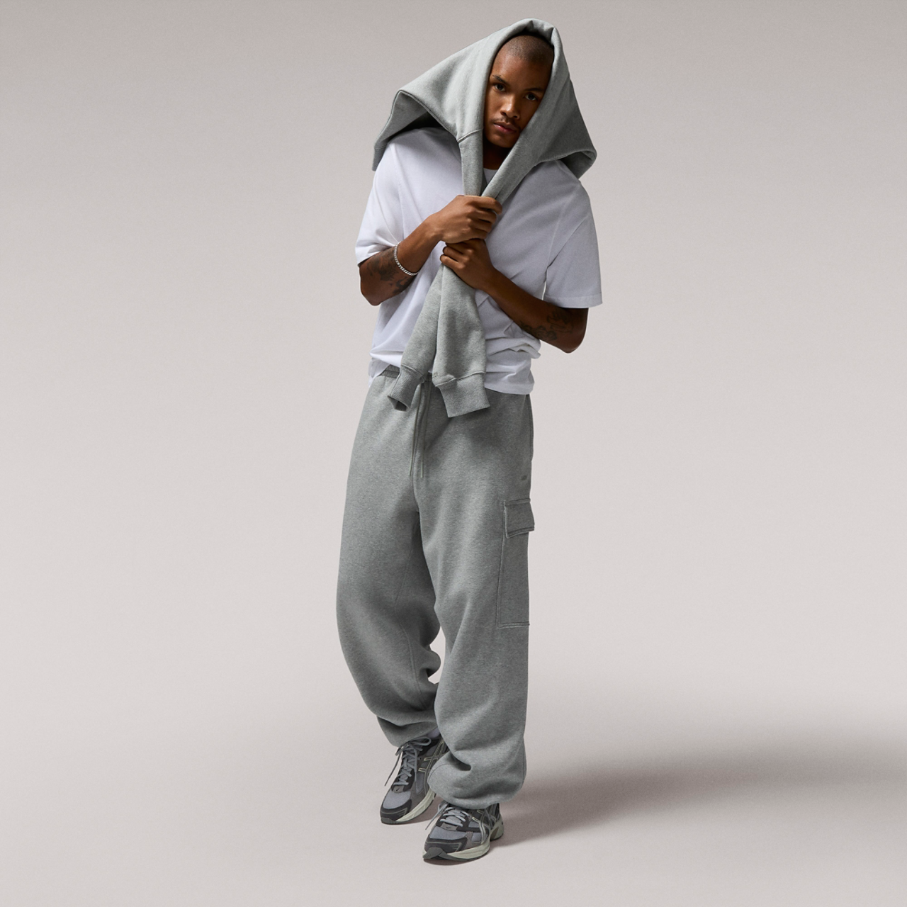 LCKR Trinity Baggy Cargo Fleece Sweatpants Image 6 of 7. Tap to open photo gallery.