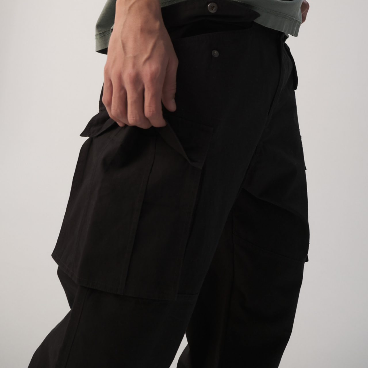 LCKR Standard Fit Cargo Pants Image 4 of 7. Tap to open photo gallery.