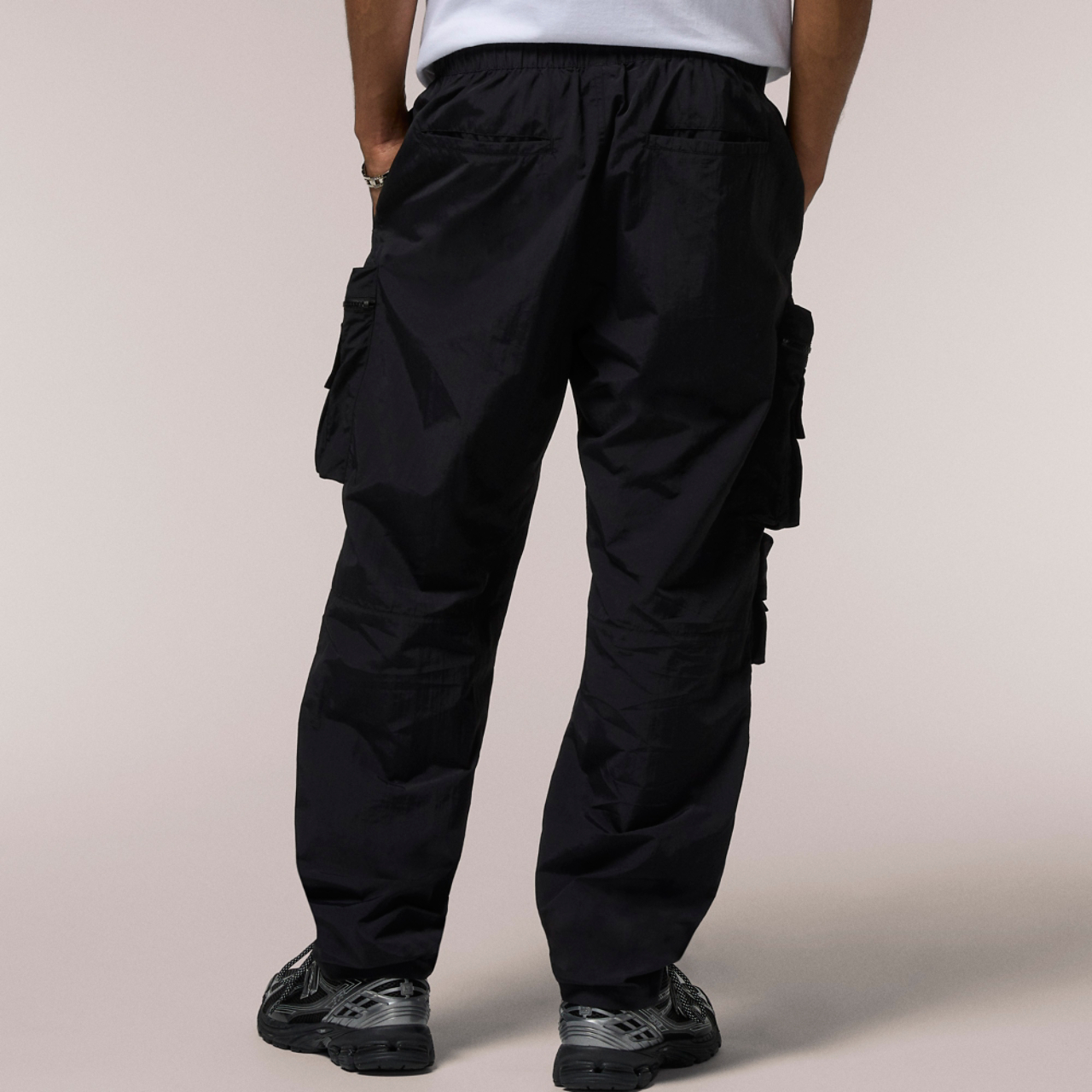 LCKR Java Standard Fit Pants Image 2 of 6. Tap to open photo gallery.