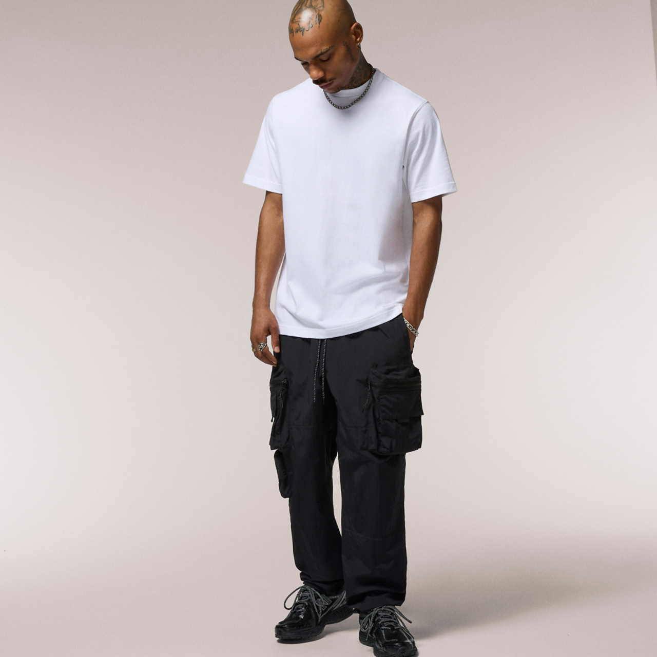 LCKR Java Standard Fit Pants Image 6 of 6. Tap to open photo gallery.