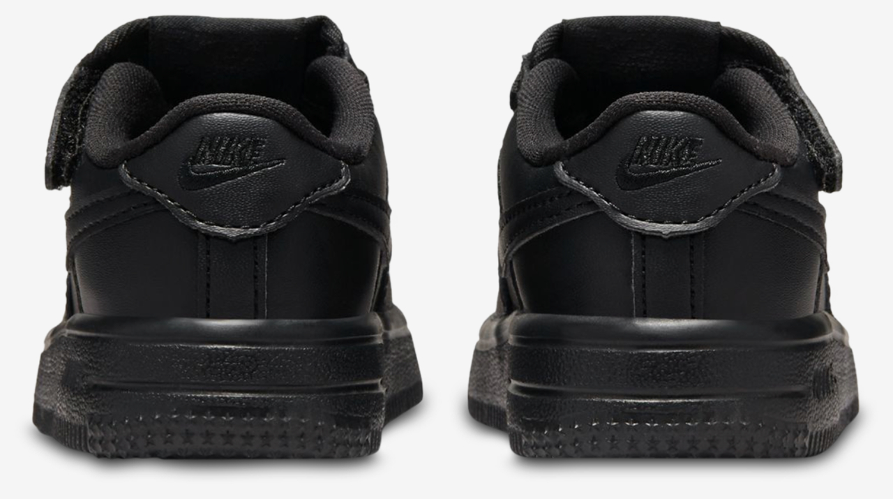 Nike Air Force 1 Low EasyOn Image 4 of 6. Tap to open photo gallery.