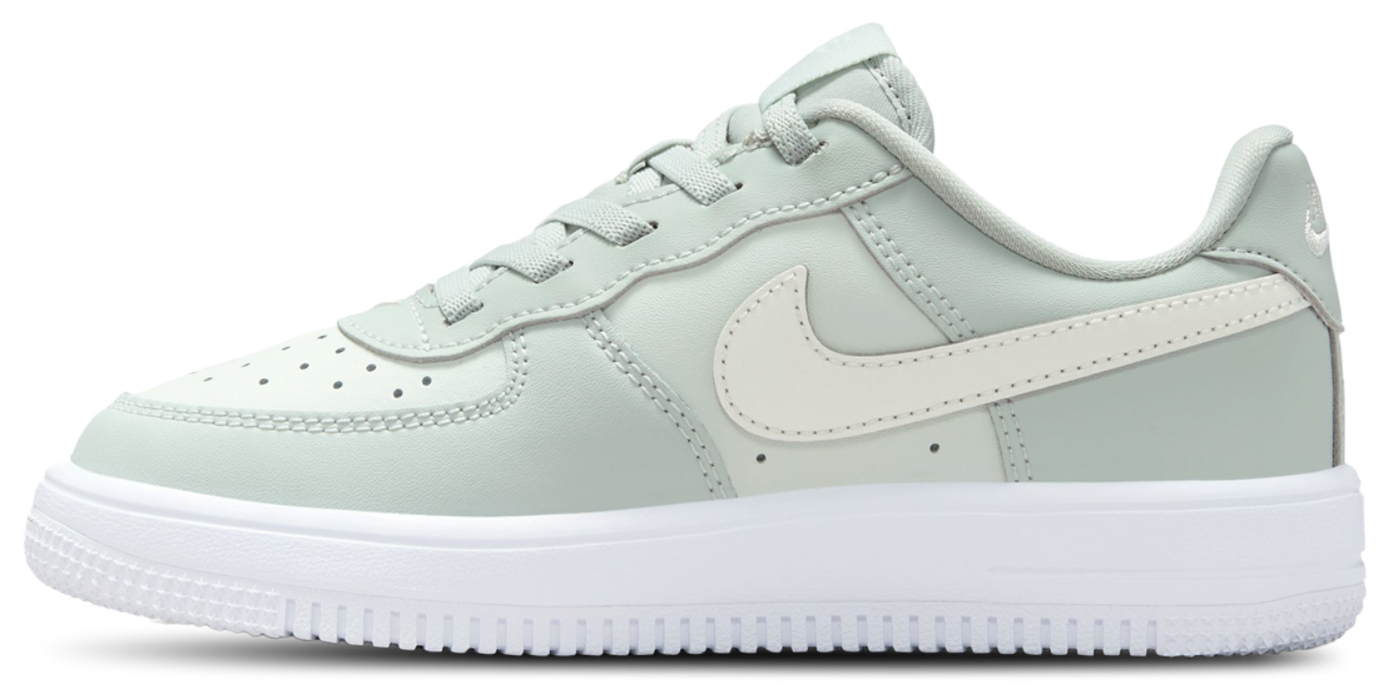Nike Air Force 1 Low EasyOn Image 2 of 5. Tap to open photo gallery.